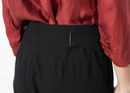 Pleated Waistband Trouser in Black
